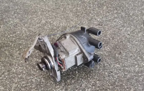 Nissan Primera Spark distributor 2210070J00