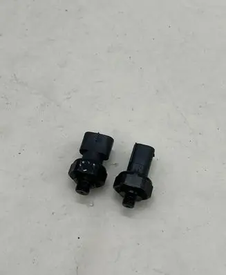 BMW 7 F01 F02 F03 F04 Air conditioning (A/C) pressure sensor 9141958 7113 499000