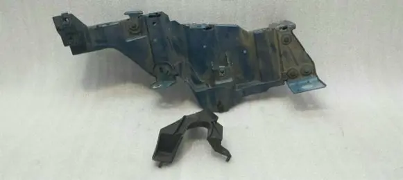 Jaguar S-Type Front bumper mounting bracket 4R838C280A