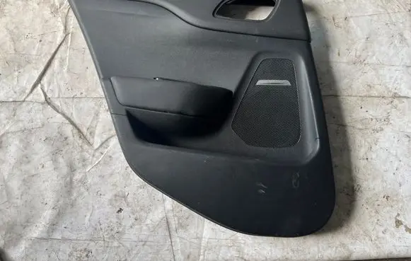 DS Automobiles 4 Coupe rear side trim panel 96877162ZD