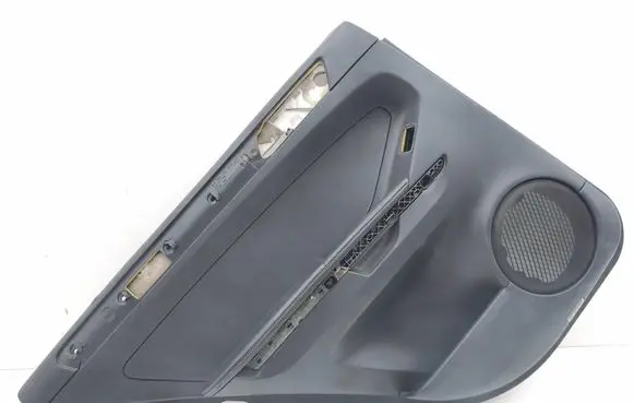 Mercedes-Benz ML W164 Rear door card panel trim 2130519 SA043205 T2120060510T202