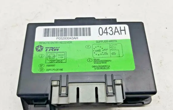 Chevrolet PT Cruiser Central body control module P05293043AH nr1595