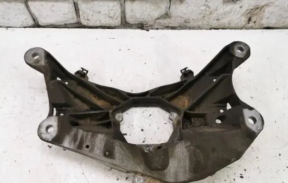 Audi A4 S4 B8 8K Gearbox mounting bracket