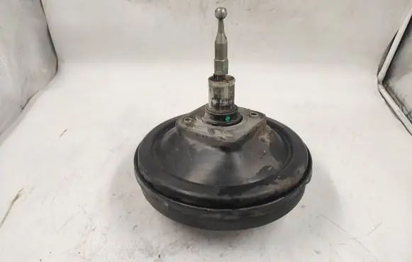 Audi A4 S4 B5 8D Brake booster 8D0612105A
