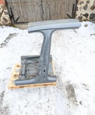 Volvo XC90 Side car body part 