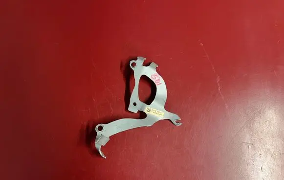 BMW X3 G01 Muffler mount bracket/holder 8642576