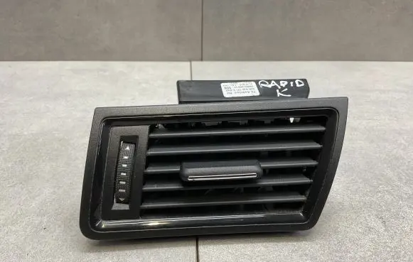 Skoda Rapid (NH) Dashboard side air vent grill/cover trim 5JA819701E