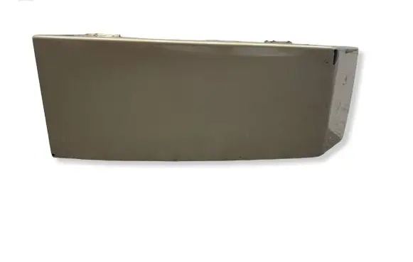 Volvo XC90 Rear/tail light trim molding 8620820