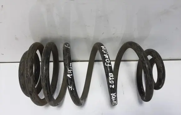 Opel Zafira C Rear coil spring