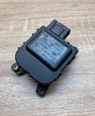 Skoda Superb B5 (3U) Air flap motor/actuator 8D1820511B 0132801149 WithPlug