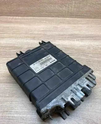 Volkswagen Golf III Engine control unit/module ECU 028906021AF 0281001308 Used