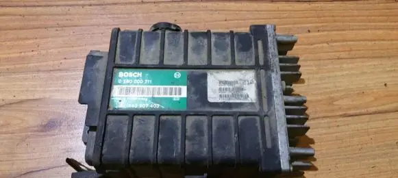 Volkswagen PASSAT B3 Engine control unit/module 0280000711 443907403