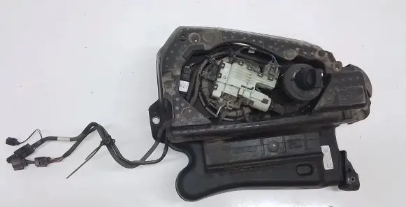 Volkswagen PASSAT B7 USA AdBlue liquid reservoir 561131877G