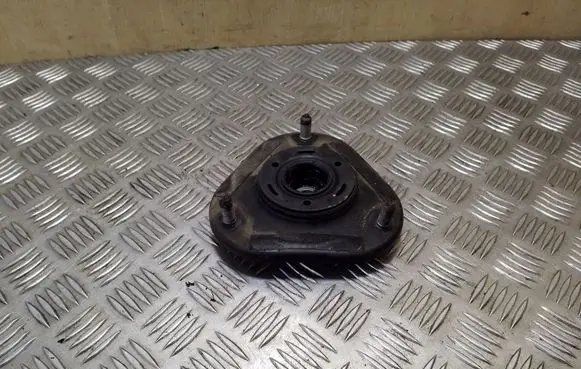 Lexus CT 200H Front upper strut mount 