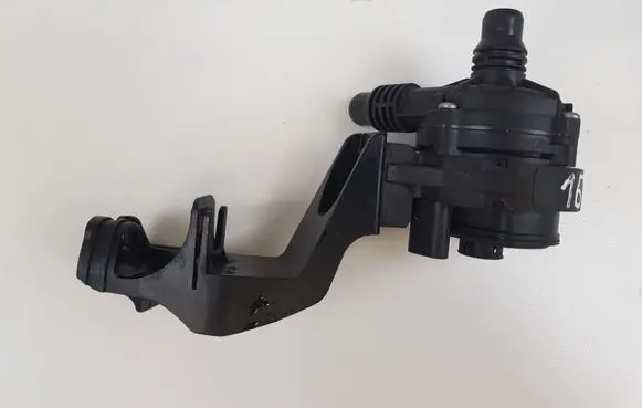 BMW 5 G30 G31 Electric auxiliary coolant/water pump 6834923