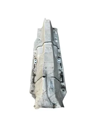 Volkswagen PASSAT B7 Heat shield in engine bay 3C0825671K