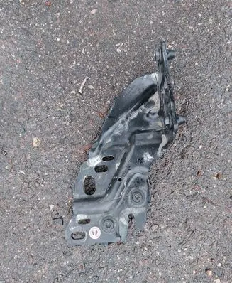 Ford B-MAX Sliding door lower roller guide/hinge AC11R25001AF 1214LH009AC