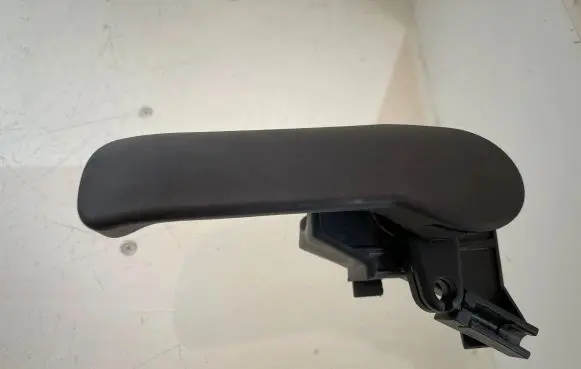 Audi A6 S6 C6 4F Engine bonnet (hood) release handle 4F1823633B