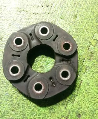 BMW X5M E70 Rear prop shaft donut coupling/joint 1229360
