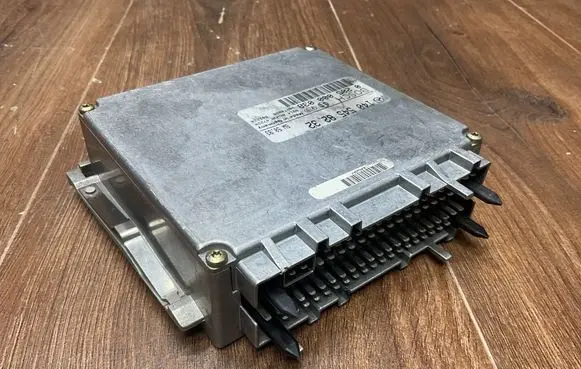 Mercedes-Benz S W140 Engine control unit/module ECU 1405458232 A1405458232