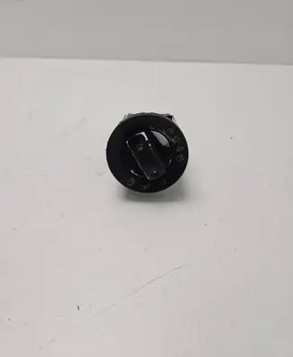Audi A4 S4 B7 8E 8H Light switch 8E0941531C K33462