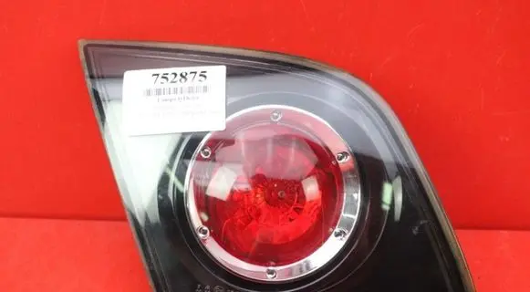 Mazda 323 F Rear/tail lights