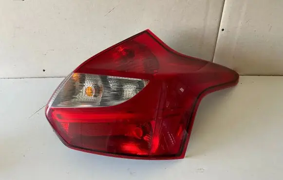 Ford Focus Rear/tail lights BM5113404AK 05092014