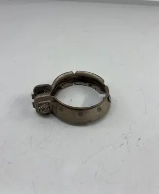 Mercedes-Benz C W205 Muffler pipe connector clamp A0009958902