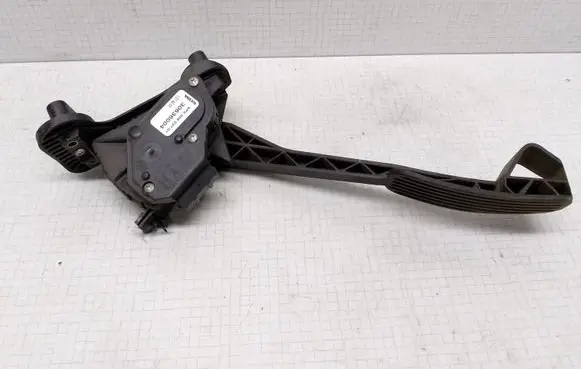 Volvo S60 Accelerator throttle pedal 6PV00853701 30636004