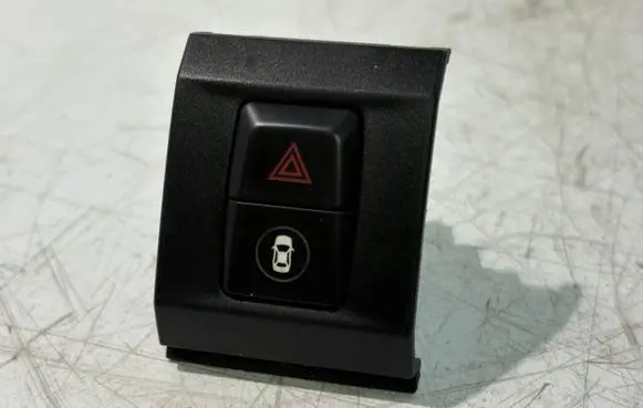 BMW X3 G01 Hazard light switch 6131699305502 6993055