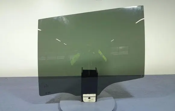 BMW X7 G07 Rear door window glass 