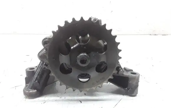 Skoda Octavia Mk1 (1U) Oil pump 06A115121