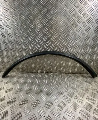 Front arch trim