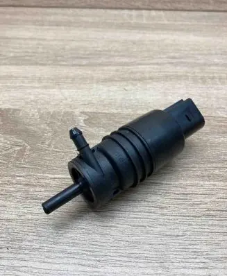 BMW X5 E70 Windscreen/windshield washer pump 6934160