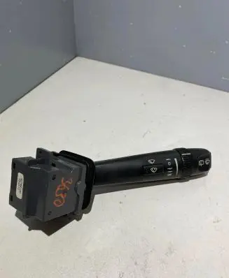 Volvo V70 Wiper control stalk 30768100 05W17T