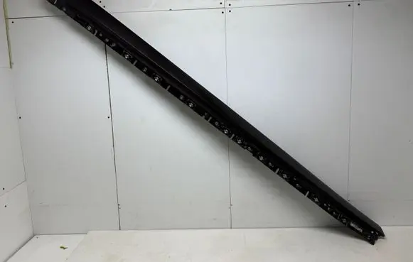 Porsche Cayenne (9Y0 9Y3) Sill 9Y0853752C