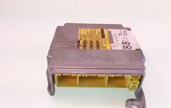 Toyota Avensis T250 Airbag control unit/module 8917005160 208623106