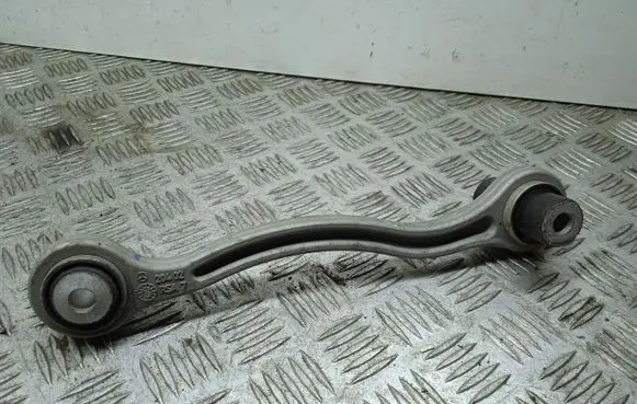 Mercedes-Benz C W205 Rear control arm 20402
