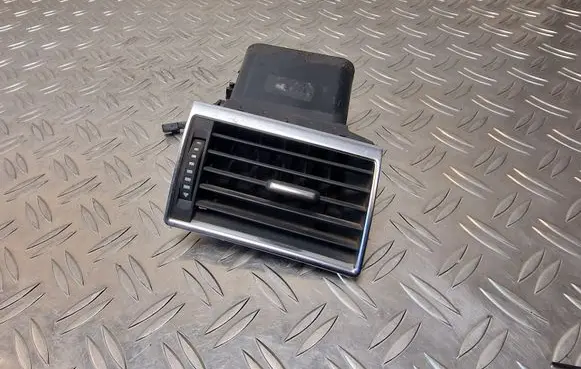 Audi A8 S8 D3 4E Dashboard side air vent grill/cover trim 4E0820902