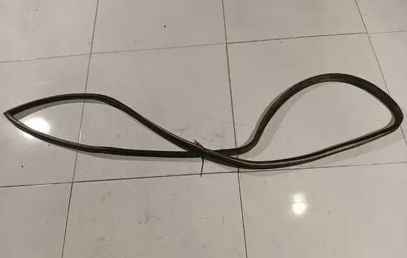 Audi 80 90 B3 Rubber seal front coupe door