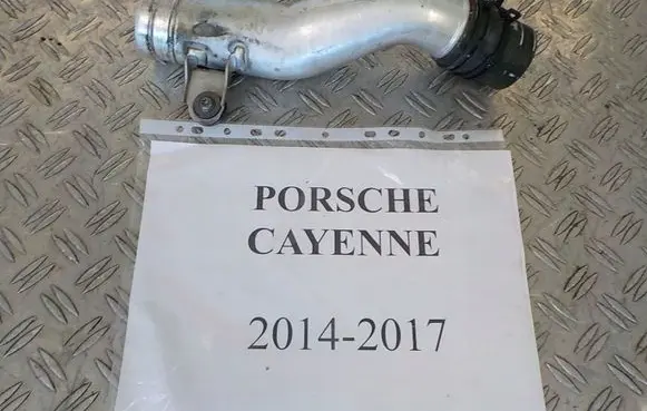Porsche Cayenne (92A) Intercooler hose/pipe 7L8128654A