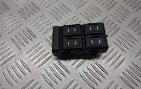Ford Mondeo Mk III Electric window control switch 3S7T14A132