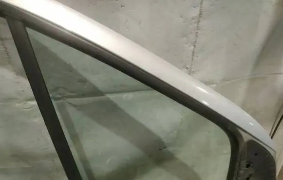 Renault Scenic I Front door vent window glass four-door AS2