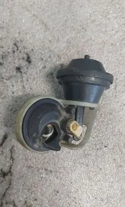 Audi 100 200 5000 C3 Coolant heater control valve 4A0819809