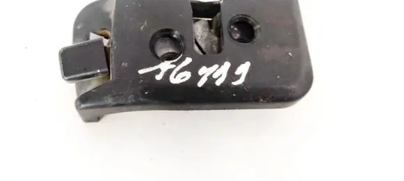 Audi 80 90 S2 B4 Seat back rest lock catch 8a9885879