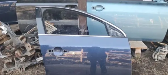 Volvo V60 Front door