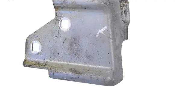 BMW 2 F22 F23 Fender mounting bracket A2178800914