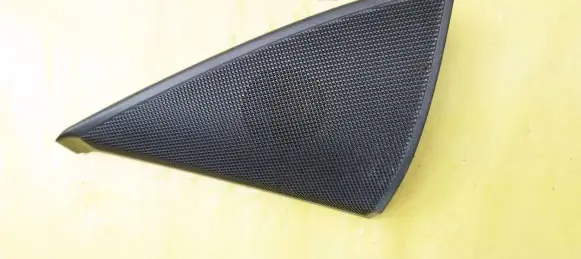 Mercedes-Benz C W204 Side speaker trim/cover A2047200148 A2047270190