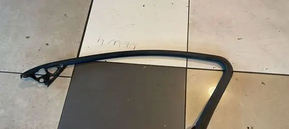 Opel Insignia A Front door window/glass frame 360583280