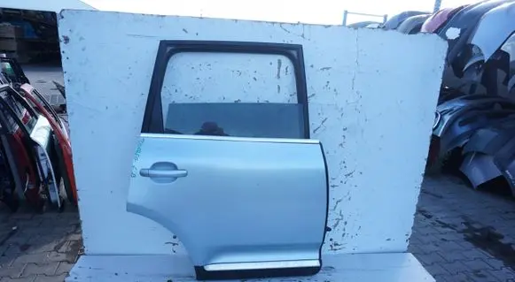 Volkswagen Touareg I Rear door 